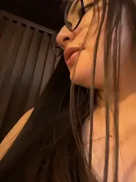 Stripchat Sex Cam of san_lucifer33
