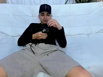 Stripchat Watch Live Sex Cams of AmazingPartys