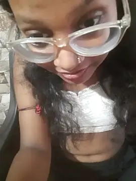 Stripchat Free Porn Cam of Thar1100