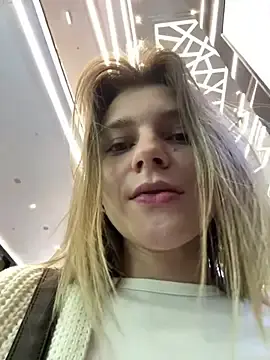 Stripchat Watch Live Sex Cams of ValenciaShock