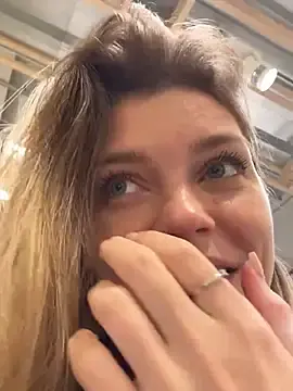 Stripchat Live Sex Cam of ValenciaShock