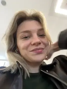 Stripchat Watch Live Sex Cams of ValenciaShock