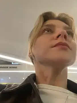 Stripchat Watch Live Sex Cams of ValenciaShock