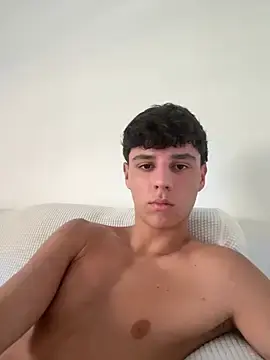 Stripchat Sex Cam of diegogymboy