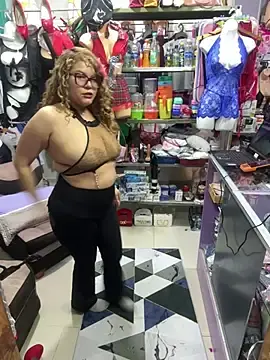 Stripchat Best Webcam of ROSALIASSHOP