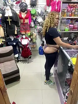 Stripchat Sex Chat of ROSALIASSHOP