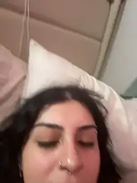 Stripchat Adult Webcam of ThickerThanYoBitch