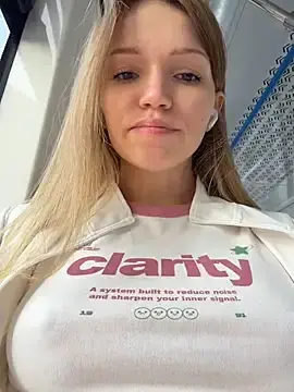 Stripchat Free Porn Cam of StreetSquirt