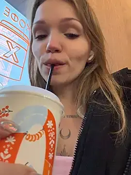 Stripchat Best live sex cam show of StreetSquirt