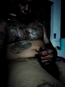 Stripchat Live Sex Cam of uncutlati