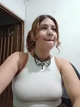 Stripchat Sex Cam of luminova021
