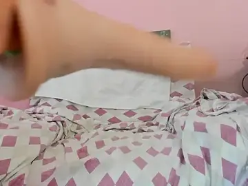 Stripchat Live Sex Cam of HotSweetAngel