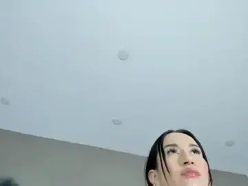 Stripchat Free Porn Cam of KendraaFoxs
