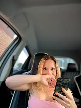 Stripchat Free Live Porn of LavenderHot