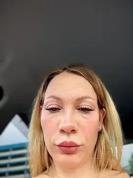 Stripchat Adult Webcam of LavenderHot