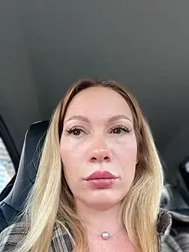 Stripchat Best live sex cam show of LavenderHot