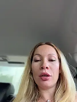 Stripchat Watch Live Sex Cams of LavenderHot