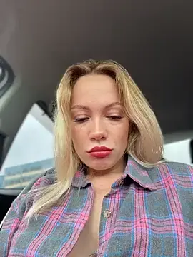 Stripchat Watch Live Sex Cams of LavenderHot