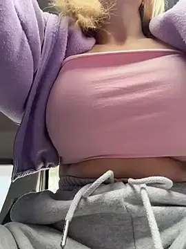 Stripchat Adult Video Chat of LavenderHot