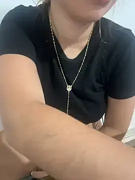Stripchat Free Porn Cam of baddieasiantv