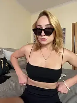 Stripchat Free Porn Cam of SugarDanger