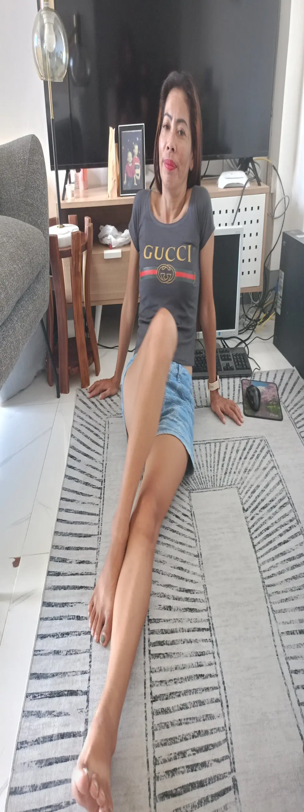 hotskinny46