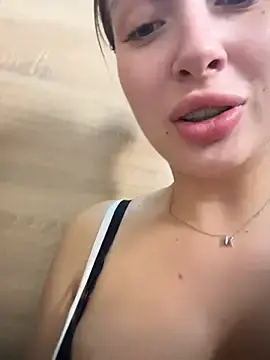 Stripchat Free Porn Cam of Coconut_milk