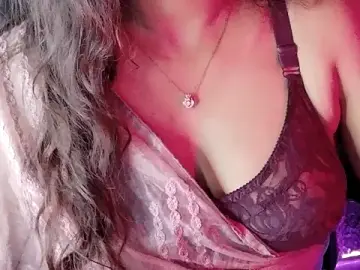 Stripchat Live Sex Cam of SilkenSundari