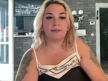 Stripchat Live Sex Cam of Monageil