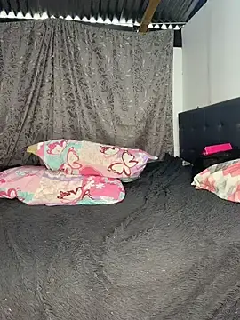 Stripchat Nude Webcam of Soe_Lara