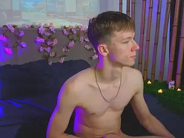 Stripchat Best live sex cam show of cuMte_boy