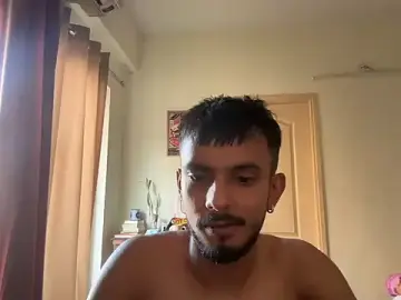 Stripchat Free Porn Cam of CutieDickBoiii