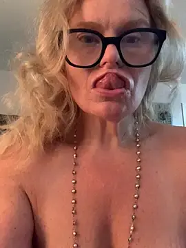 Stripchat Live Sex Cam of Love_Lee_xo