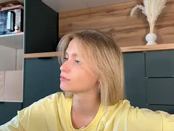 Stripchat Free Live Porn of Adelovenick
