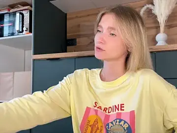 Stripchat Watch Live Sex Cams of Adelovenick