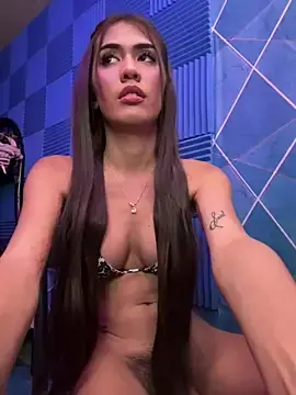 Stripchat Nude Webcam of Bomb_Maddy