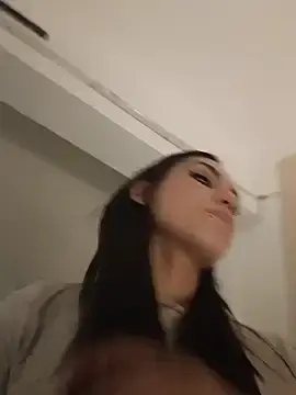 Stripchat Live Sex Cam of Chloemendoza