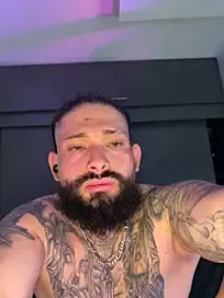 Stripchat Sex Cam of queenryan