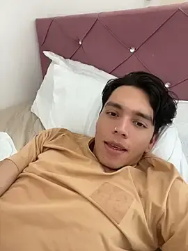 Stripchat Watch Live Sex Cams of Aaxel_Smith
