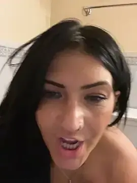 Stripchat Live Porn of LittleMissEeve