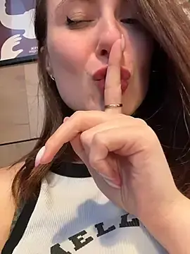 Stripchat Nude Webcam of Dina_Tease