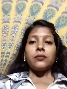 Stripchat Live Sex Cam of Gud_girl_Nilu