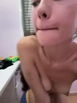 Stripchat Live Porn of katyaklein7