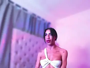Stripchat Free Porn Cam of KatalinaMillan