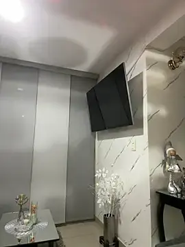 Stripchat Live Sex of LARIANA_RIVERA23
