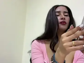 Stripchat Adult Webcams of Lovable_with_bigsurprise