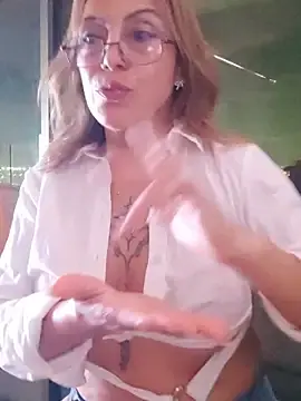 Stripchat Live Porn of Gatithaaa