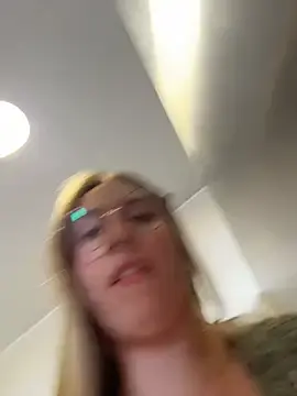 Stripchat Live Porn of sarah_honey__
