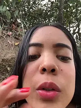 Stripchat Sex Chat of NAUGHTY_LITTLE_18