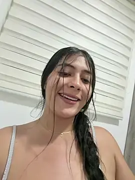 Stripchat Live Sex Cam of Sophie__Foxxx